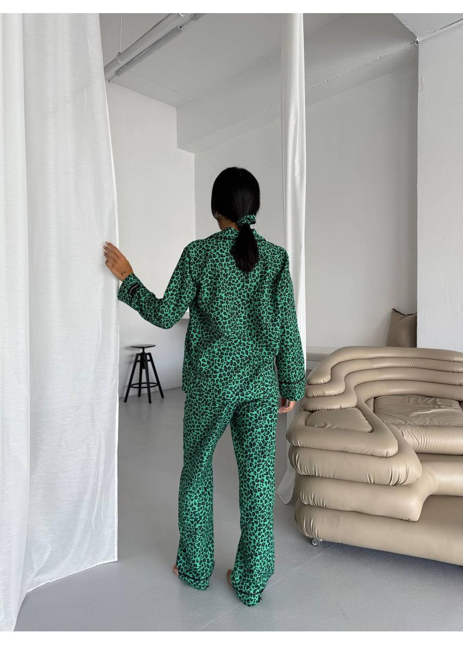 Зеленая всесезон женская пижама зелёная с леопардовым принтом рубашка + брюки Vital-Textile 1289