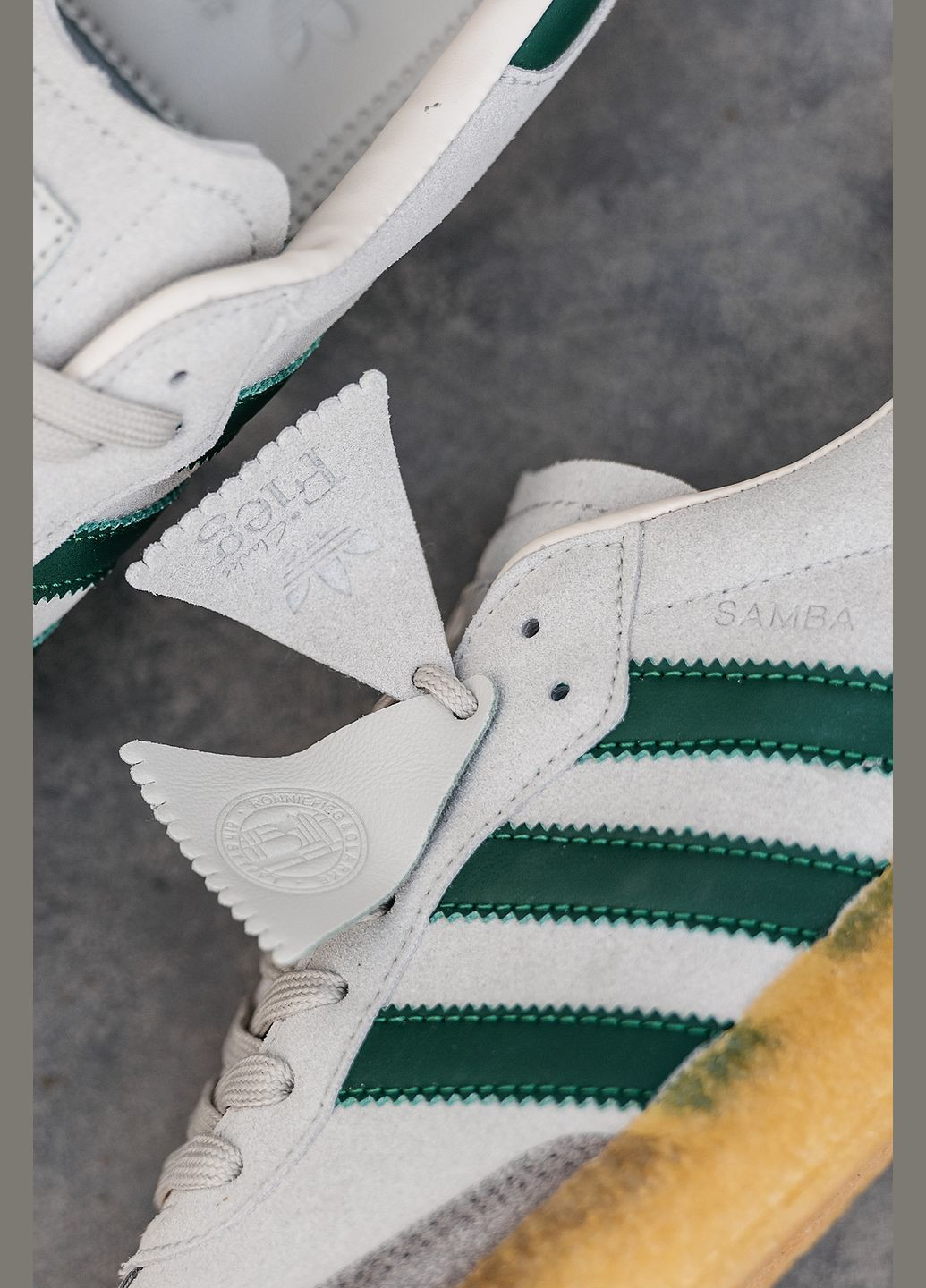 Білі Осінні кросівки чоловічі і жіночі adidas samba x ronnie fieg x clarks white | адідас самба білі No Brand