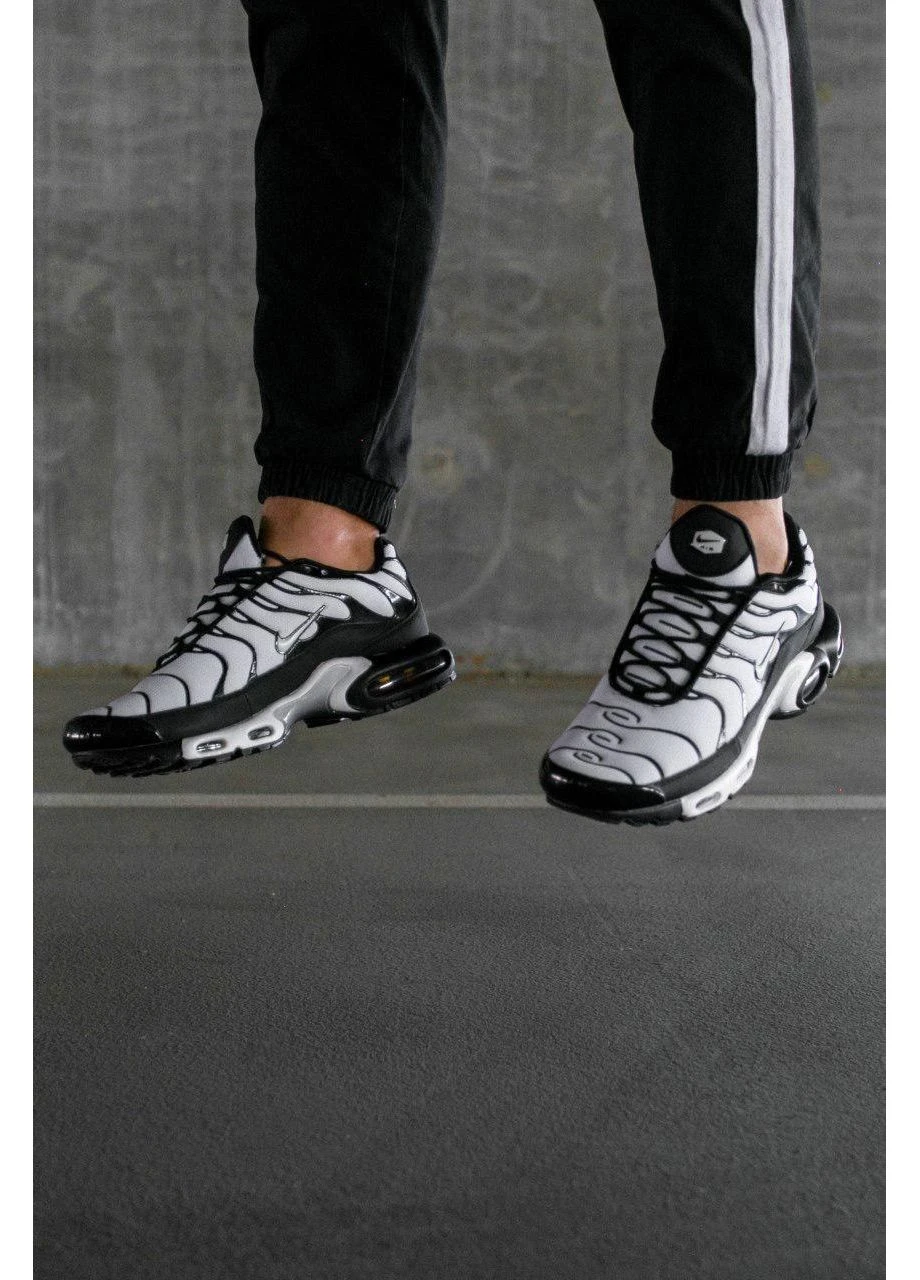 Білі літні кросівки nike air max plus tn white black найк аір макс тн плюс No Brand