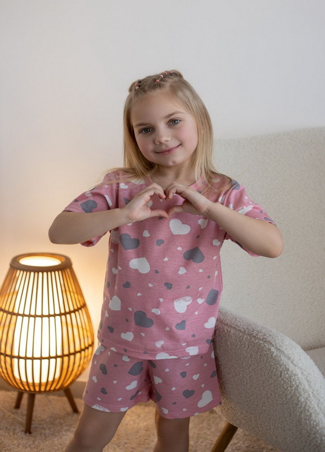 Персикова всесезон піжама для дівчинки футболка + шорти KINDER MODE