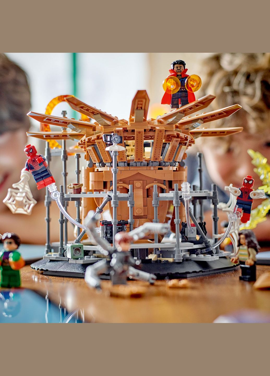 Конструктор Super Heroes Marvel Вирішальний бій Людини-Павука, 900 деталей () Lego 76261 (328396964)