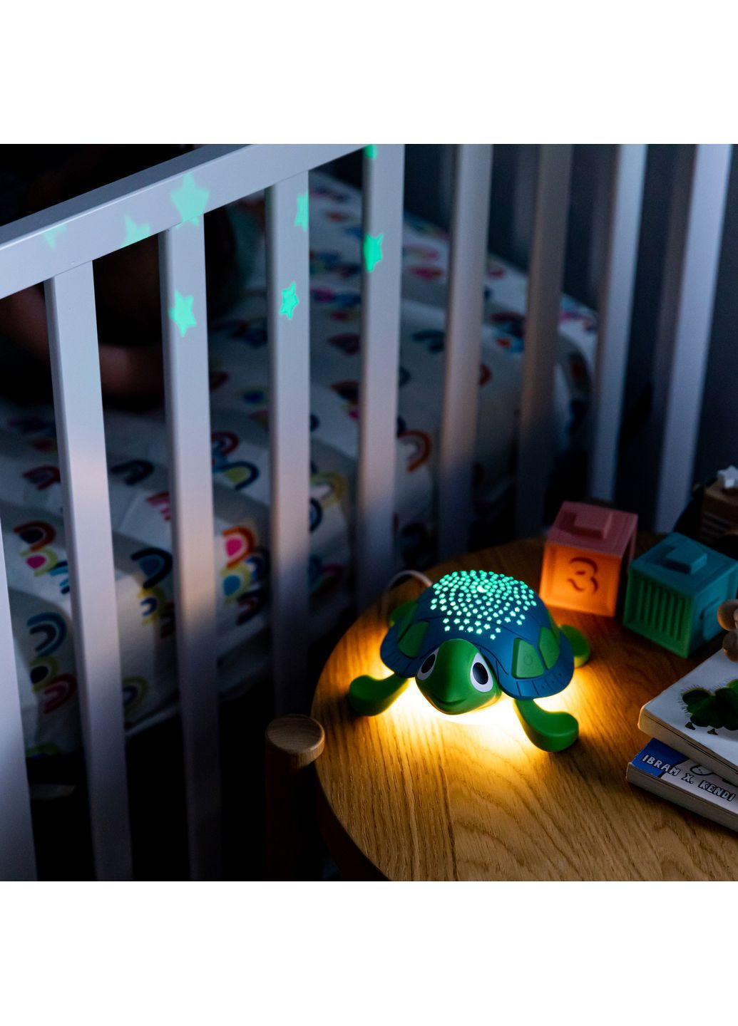 Генератор белого шума для детей Soundscene с проектором и 20 успокаивающими мелодиями (1131-02) Yogasleep (369550148)