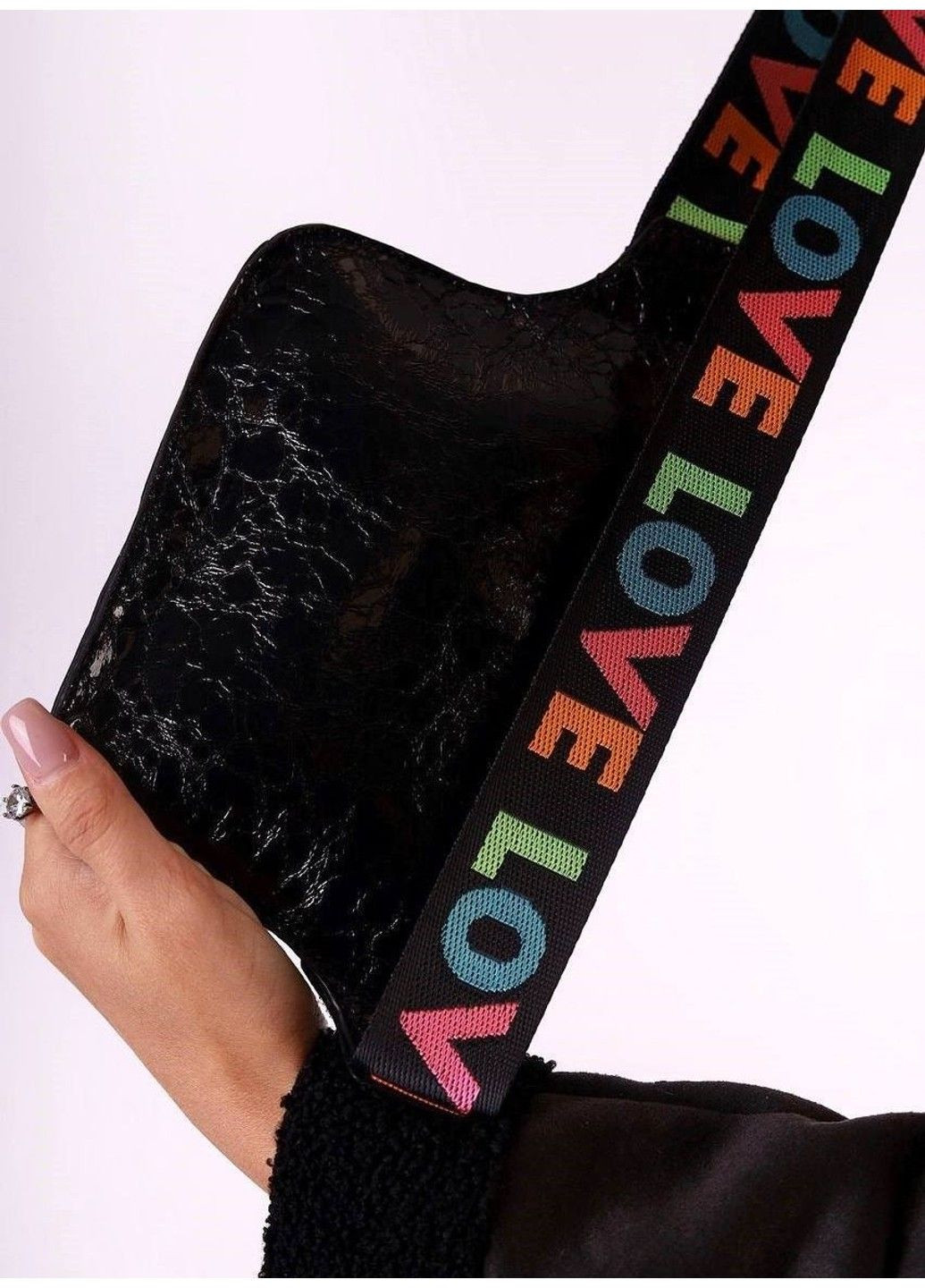 Сумка бананка Love чорна No Brand (306442665)