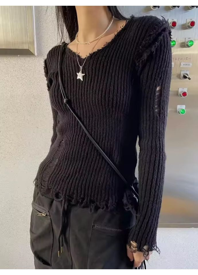 Чорний демісезонний светр SHEIN