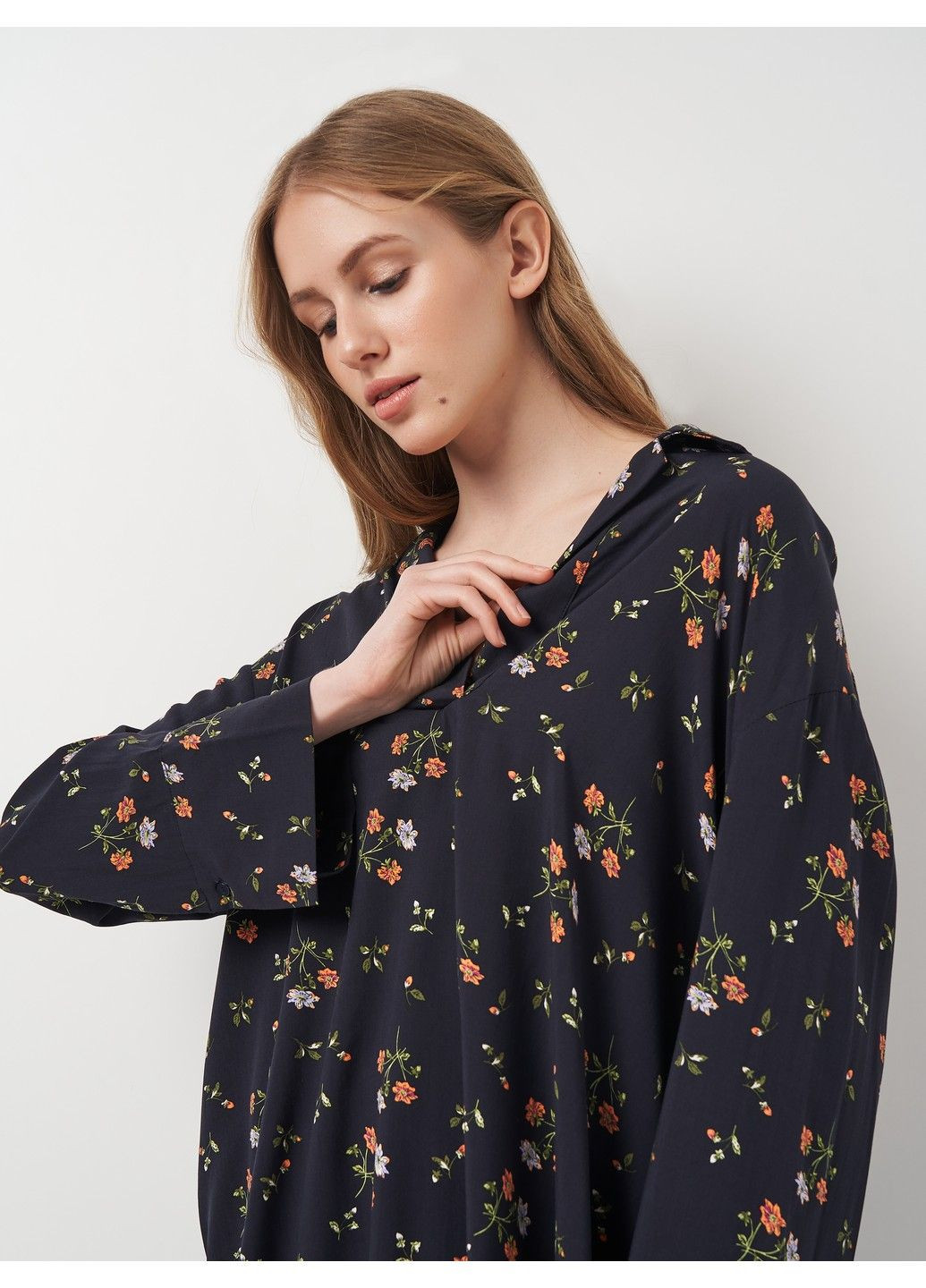 Темно-синя блуза H&M