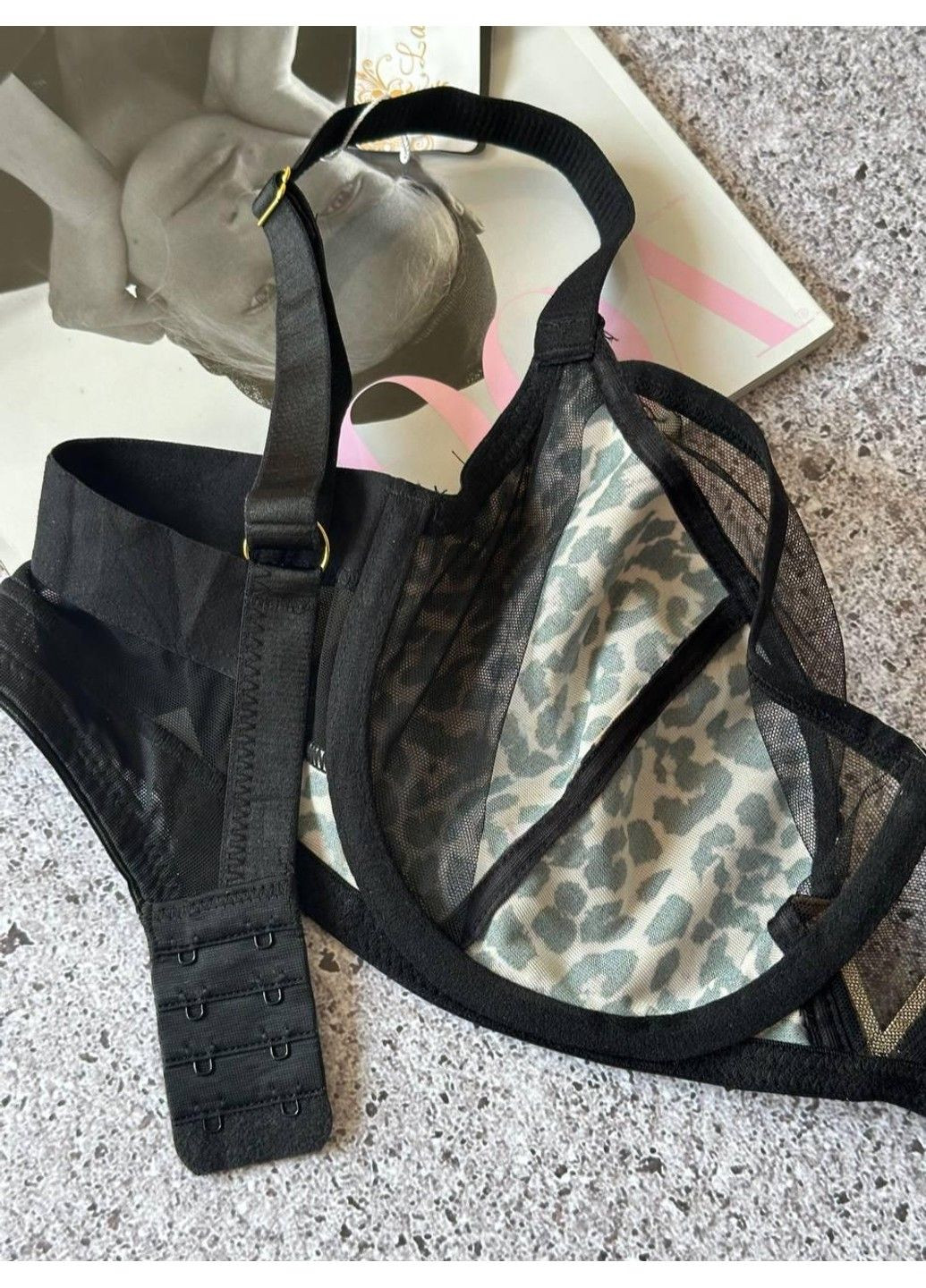 Чорний бюстгальтер без поролону з сіточкою леопард Lanny Mode