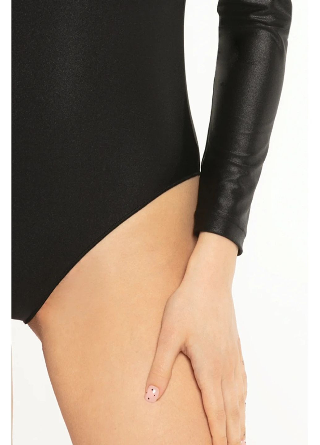 Чорний демісезонний боді-гольф з глянцевим блиском body golf black brillant Gatta