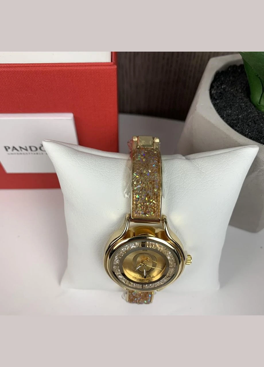 Жіночий наручний годинник-браслет з камінчиками. No Brand (302088305)