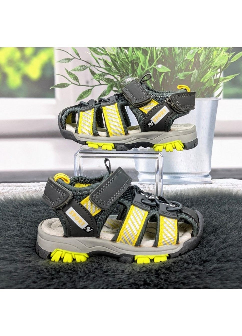 Серые повседневные босоножки детские сандалии для мальчика Kimboo на липучке