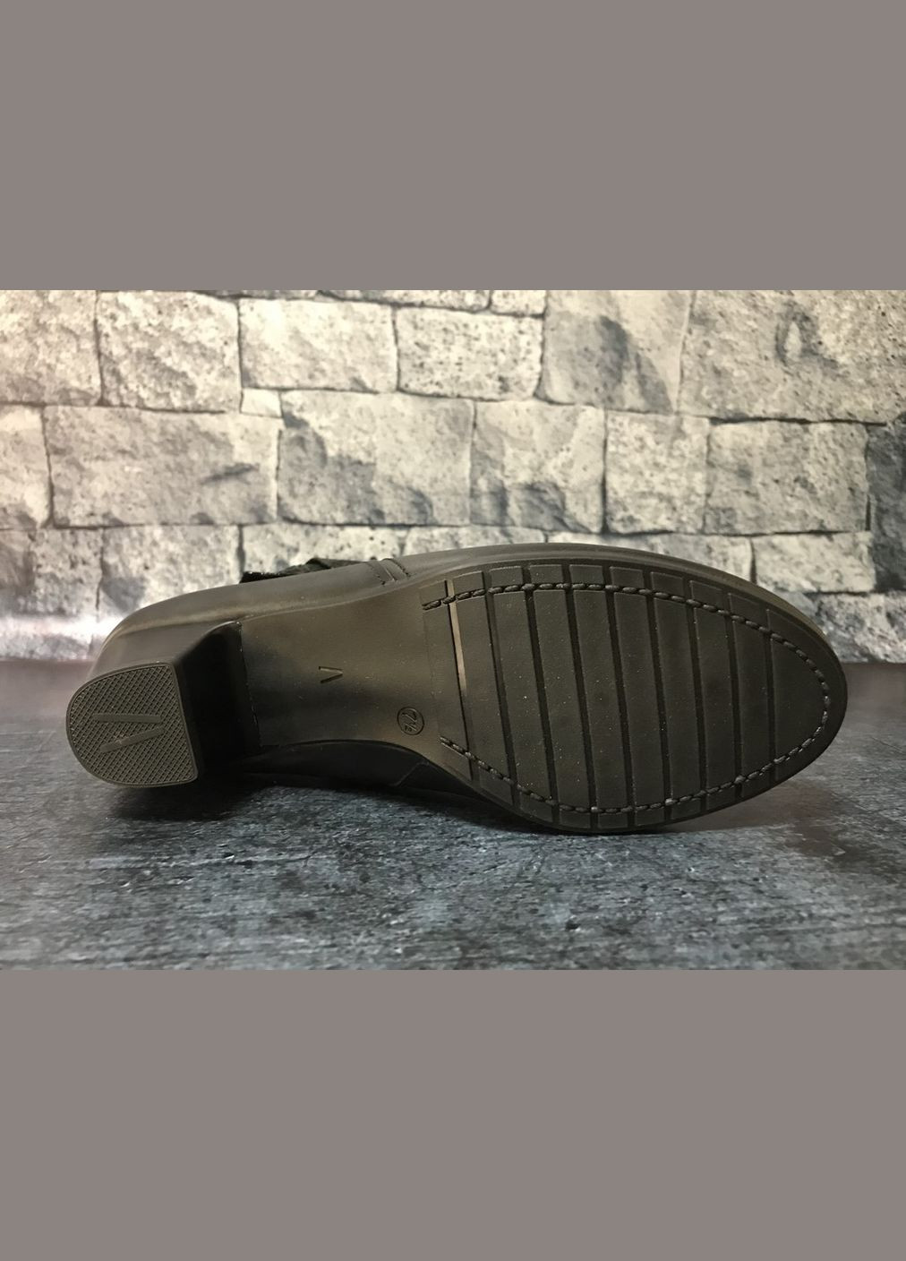 Зимние, женские кожаные зимние ботинки с h полнотой. казаки Alpina