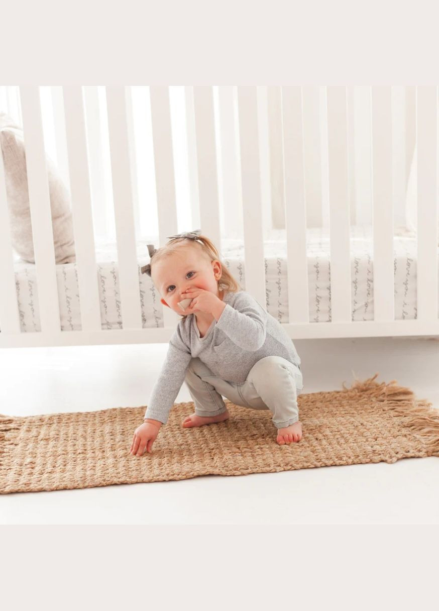 Зубная щетка силиконовая с массажем десен Розова Mommy Bag (277372104)