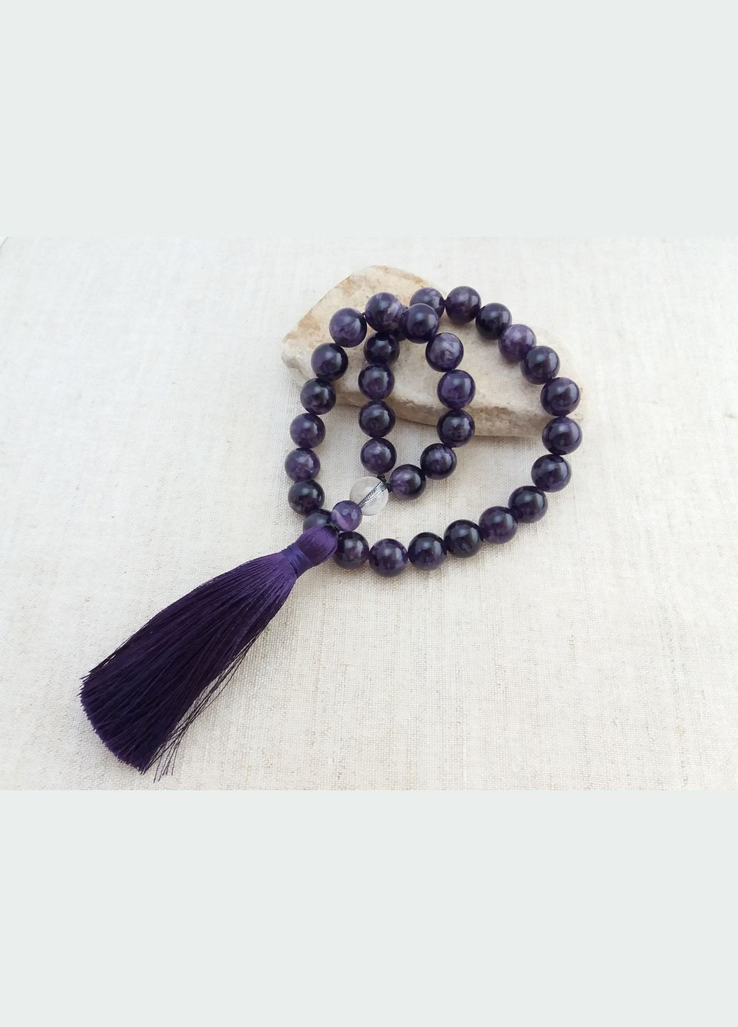 Чотки з натурального каменю Аметист 33 намистини без вузлів d 12мм No Brand (331293524)