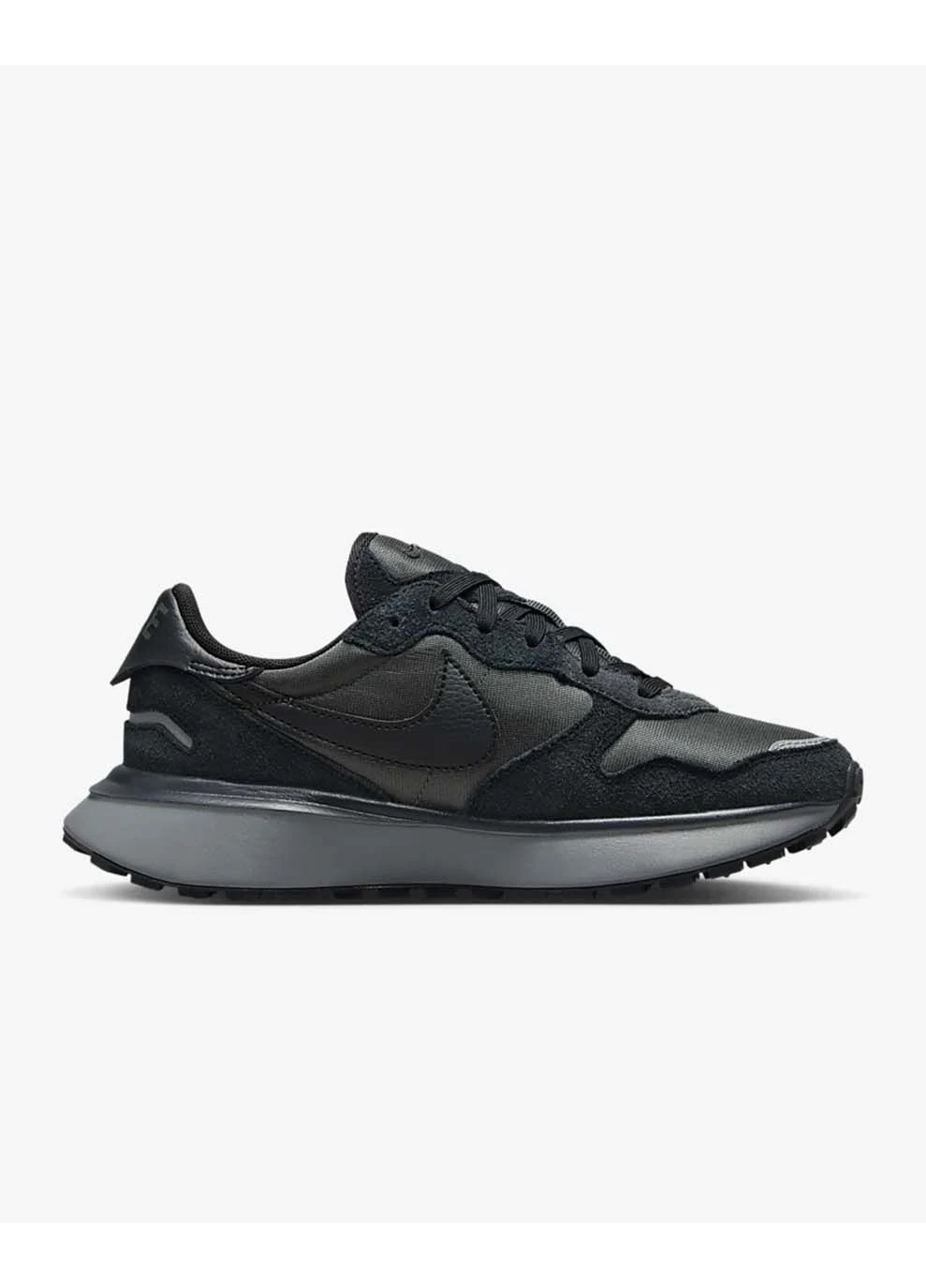 Женские Кроссовки W PHOENIX WAFFLE Черный Nike чёрные демисезоны (367188282)
