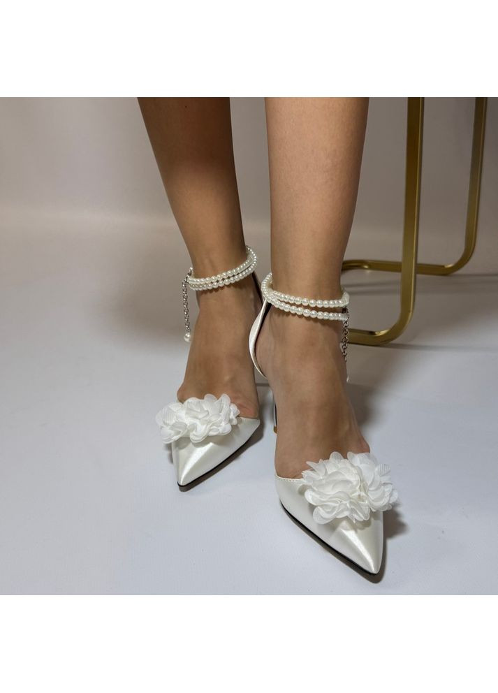No Brand Жіночі туфлі весільні атласні та ремінцем перли та брошкою 5,5 см білий з текстиль, — (351394546)
