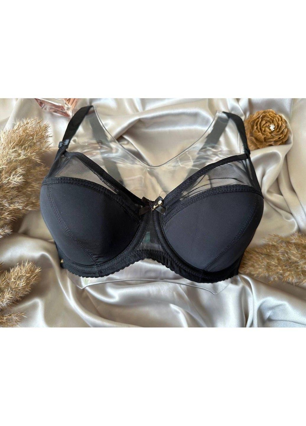 Чорний гладкий чорний бюстгальтер Lanny Mode