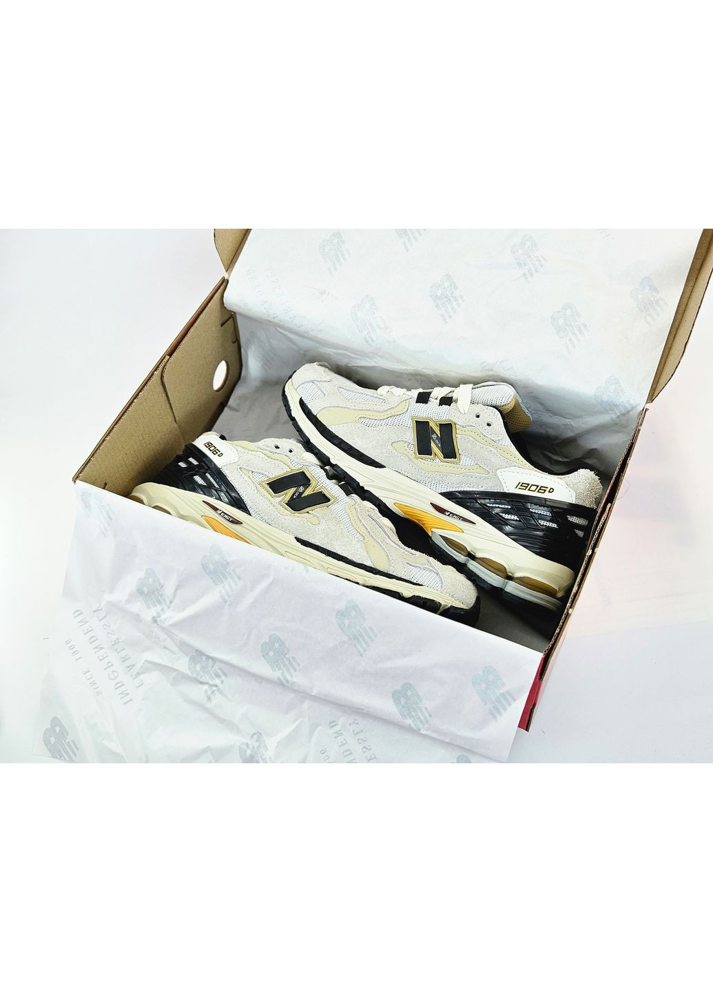 Білі Осінні кросівки чоловічі і жіночі new balance 1906d protection pack white | нью беланс 1906d білі No Brand