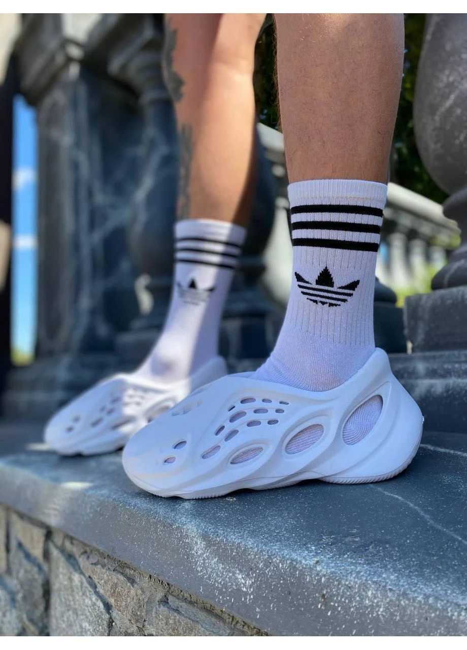 КРОССОВКИ ЖЕНСКИЕ ADIDAS YEEZY BOOST FOAM RUNNER MINERAL WHITE АДИДАС ИЗИ БУСТ БЕЛЫЕ No Brand белые демисезоны (391956689)