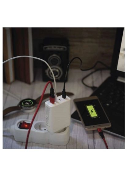 Зарядное устройство V06G120 1xUSB-A+3xUSB-C PD120W GaN (V06G120) Emos V06G120 1xUSB-A + 3xUSB-C PD120W GaN (369880990)