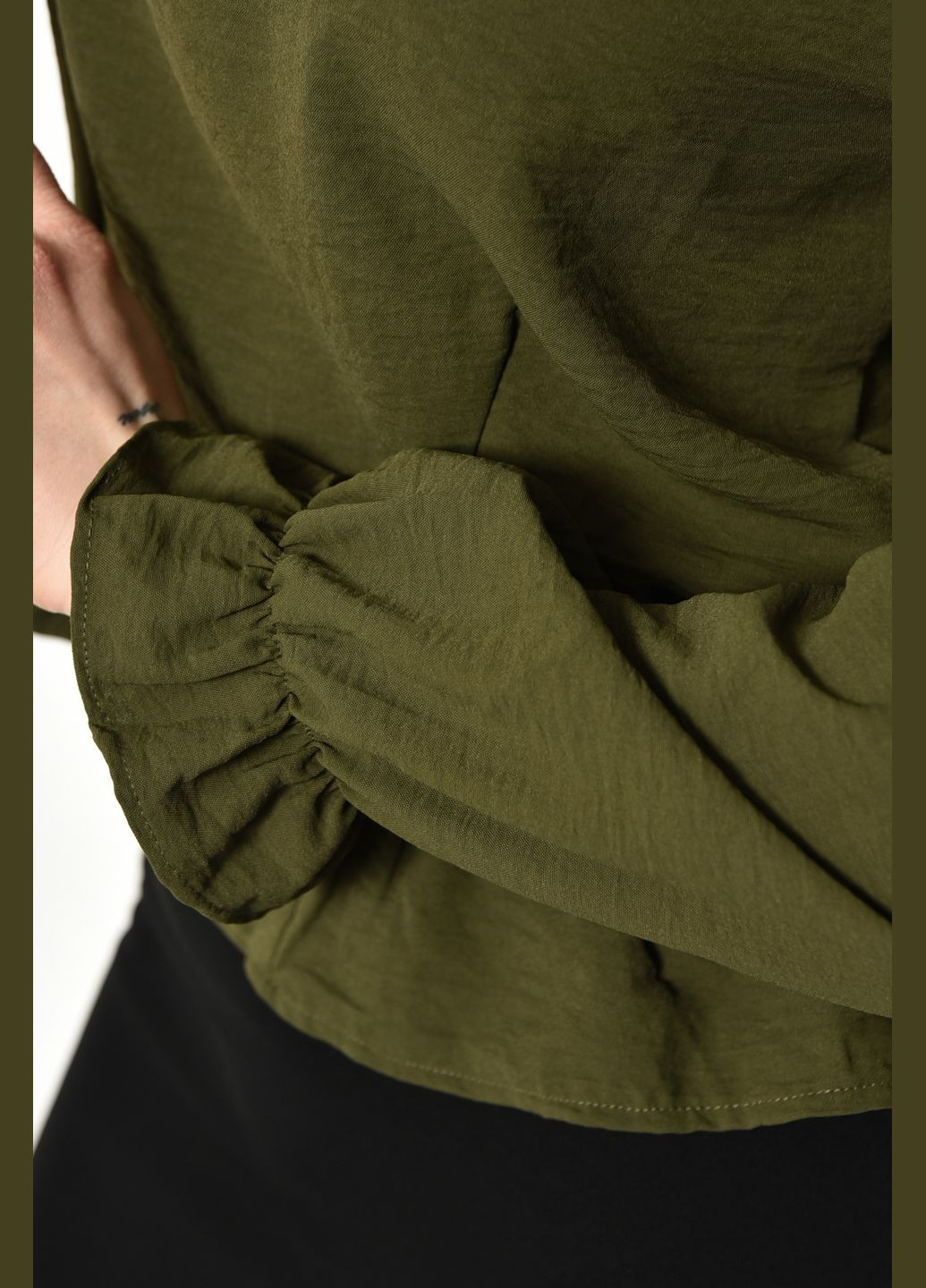 Оливковая (хаки) демисезонная блуза женская однотонная цвета кахи с баской Let's Shop