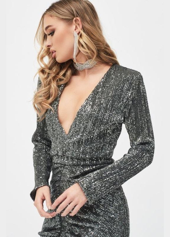 Серебряное платье мини с пайетками PrettyLittleThing