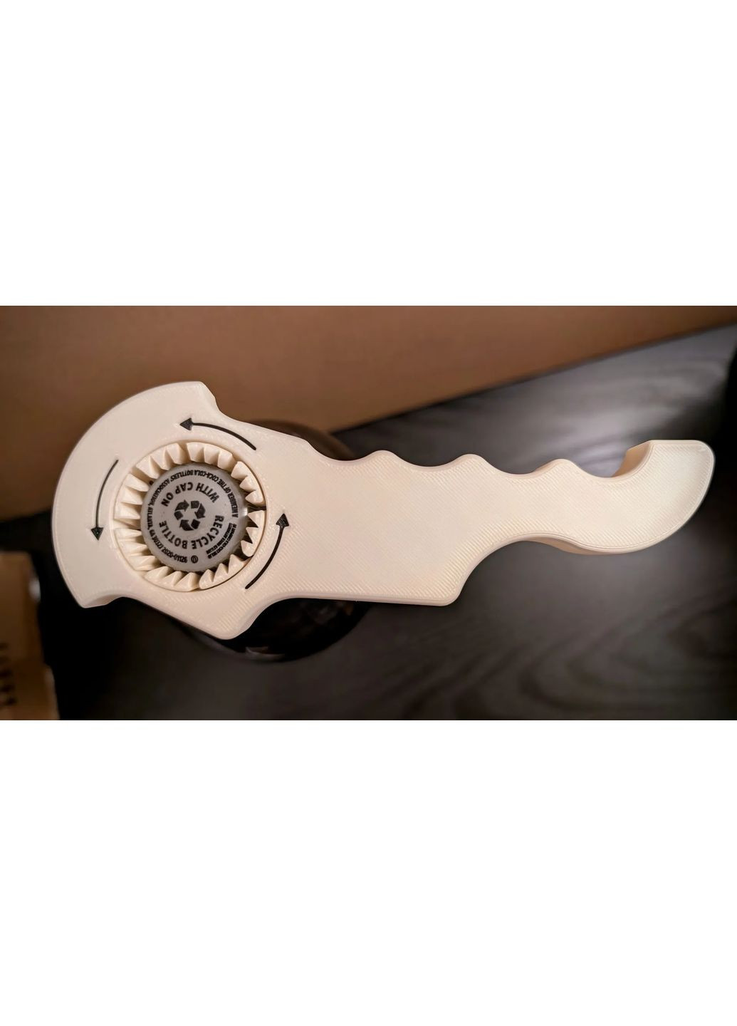 Универсальный открыватель для пластиковых бутылок белый No Brand (362044236)