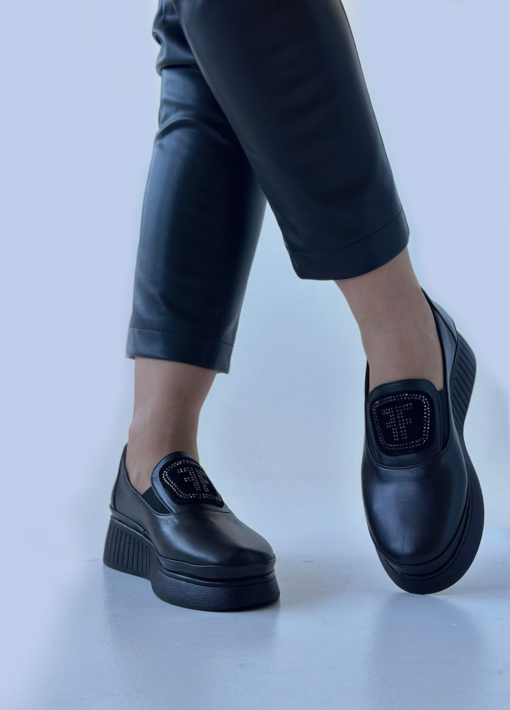 Christian YuMa Туфли женские кожаные на платформе черный з натуральная кожа, турция — демисезон (304392987)