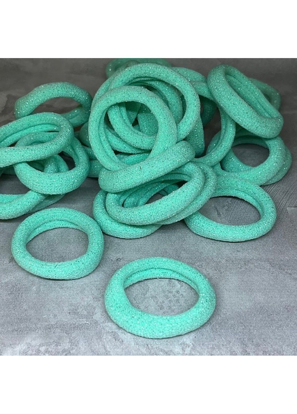 Набор резинок для волос с люрекс нитью, Калуш 4 см, цвет-бирюзовый, упаковка 25 шт No Brand (313103321)