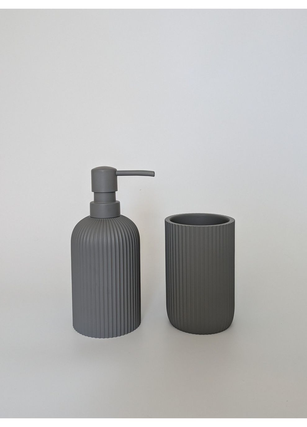 Набір аксесуарів для ванної кімнати 2 предмети полірезин сірий No Brand (362217117)