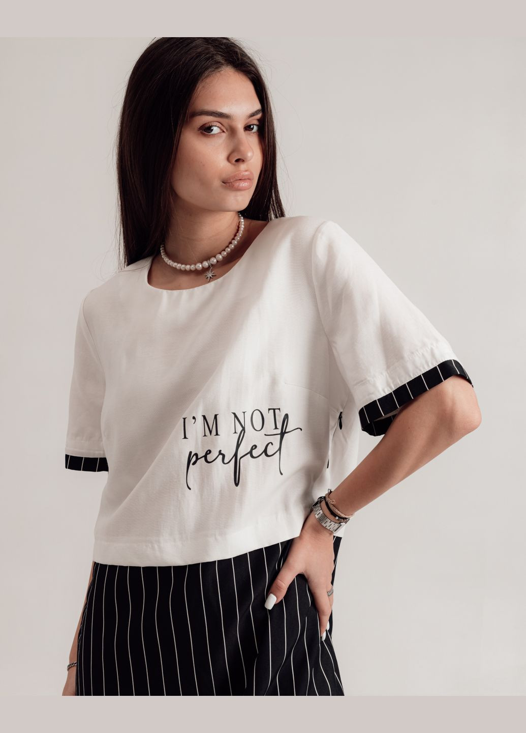 Черно-белое кэжуал платье женское черно-белое Phardi