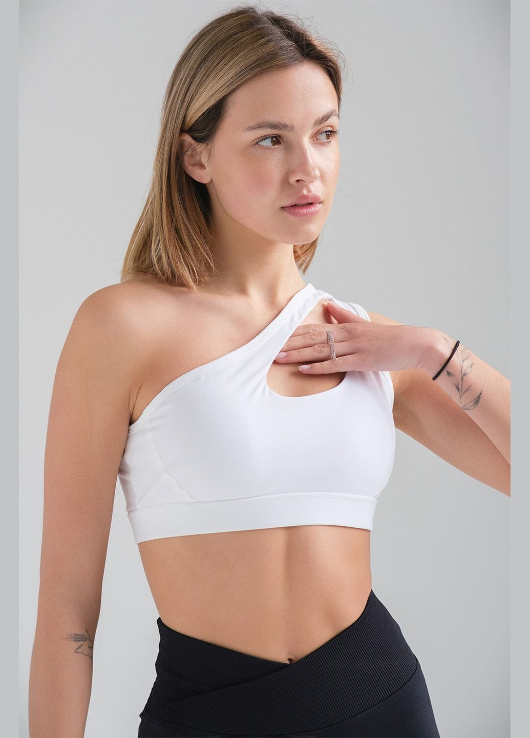 Жіночий Спортивний Топ З Ефектом Push Up На Одне Плече Yoga White Without (337472098)