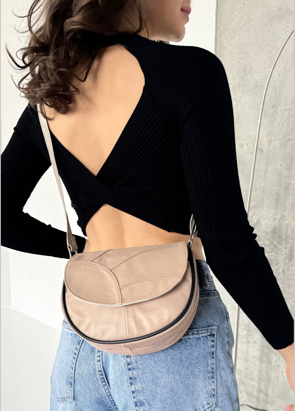 Стильна напівкругла сумочка із натуральної шкіри InFashion Сумка (325884118)