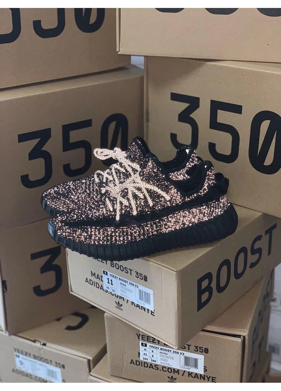 Черные демисезонные кроссовки мужские adidas yeezy boost 350 v2 black static адидас изи буст черные No Brand