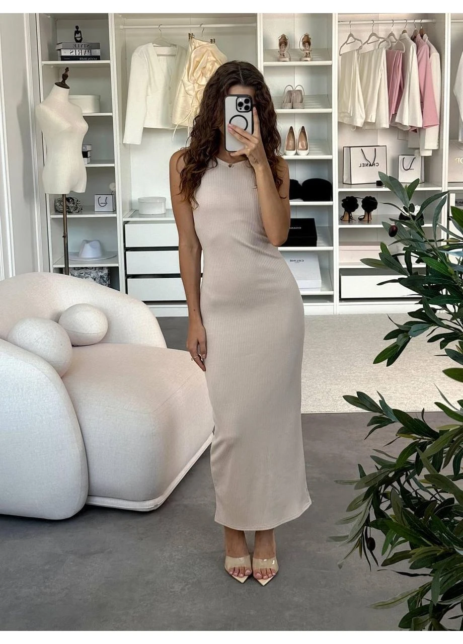 Коричнева жіноча сукня в рубчик No Brand