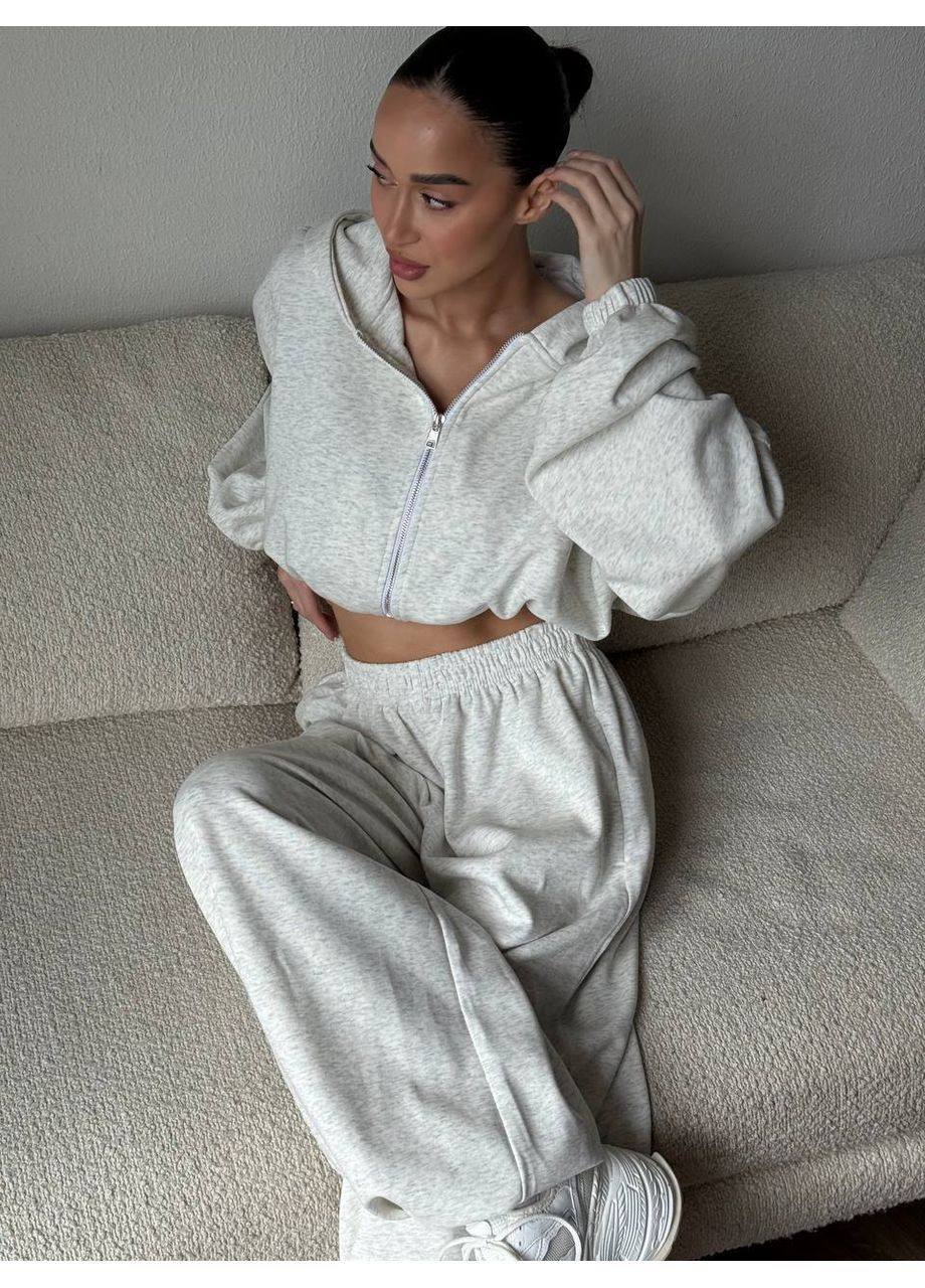 Жіночий теплий спортивний костюм з укороченою кофтою MonCher (367088210)