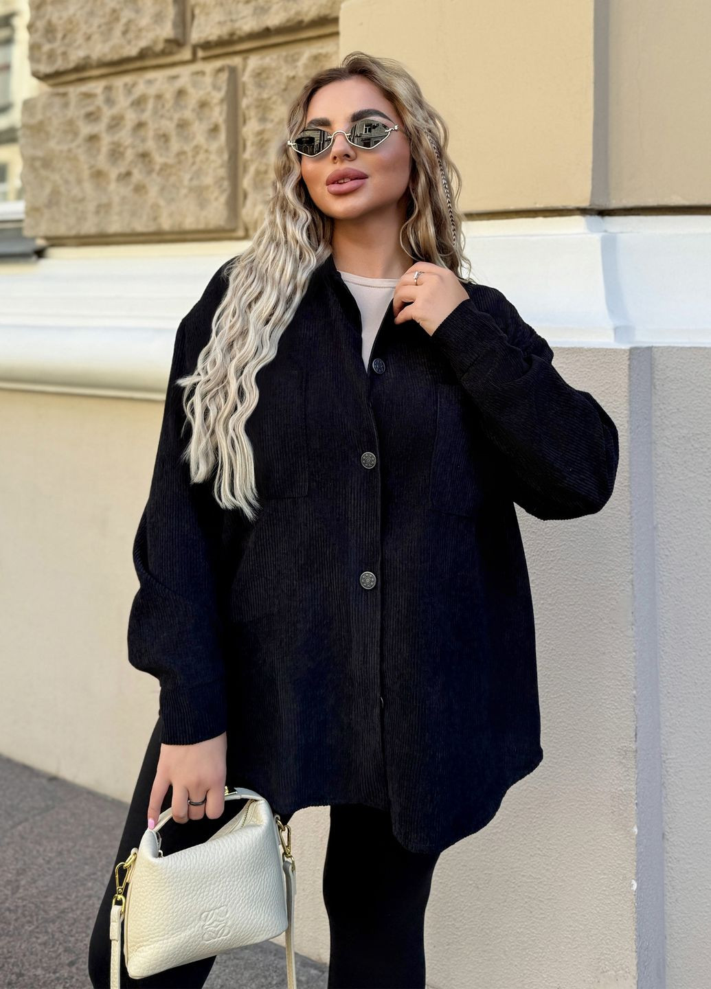 Жіноча вельветова сорочка оверайз з подовженою спинкою No Brand (361044202)