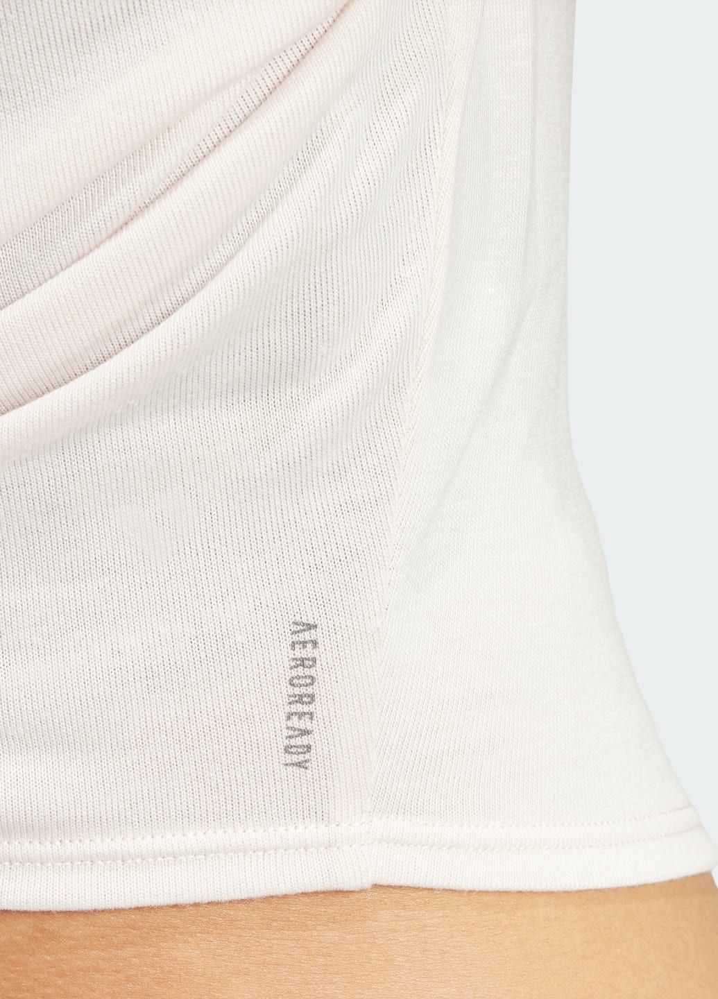 Розовая всесезон футболка yoga studio wrapped adidas