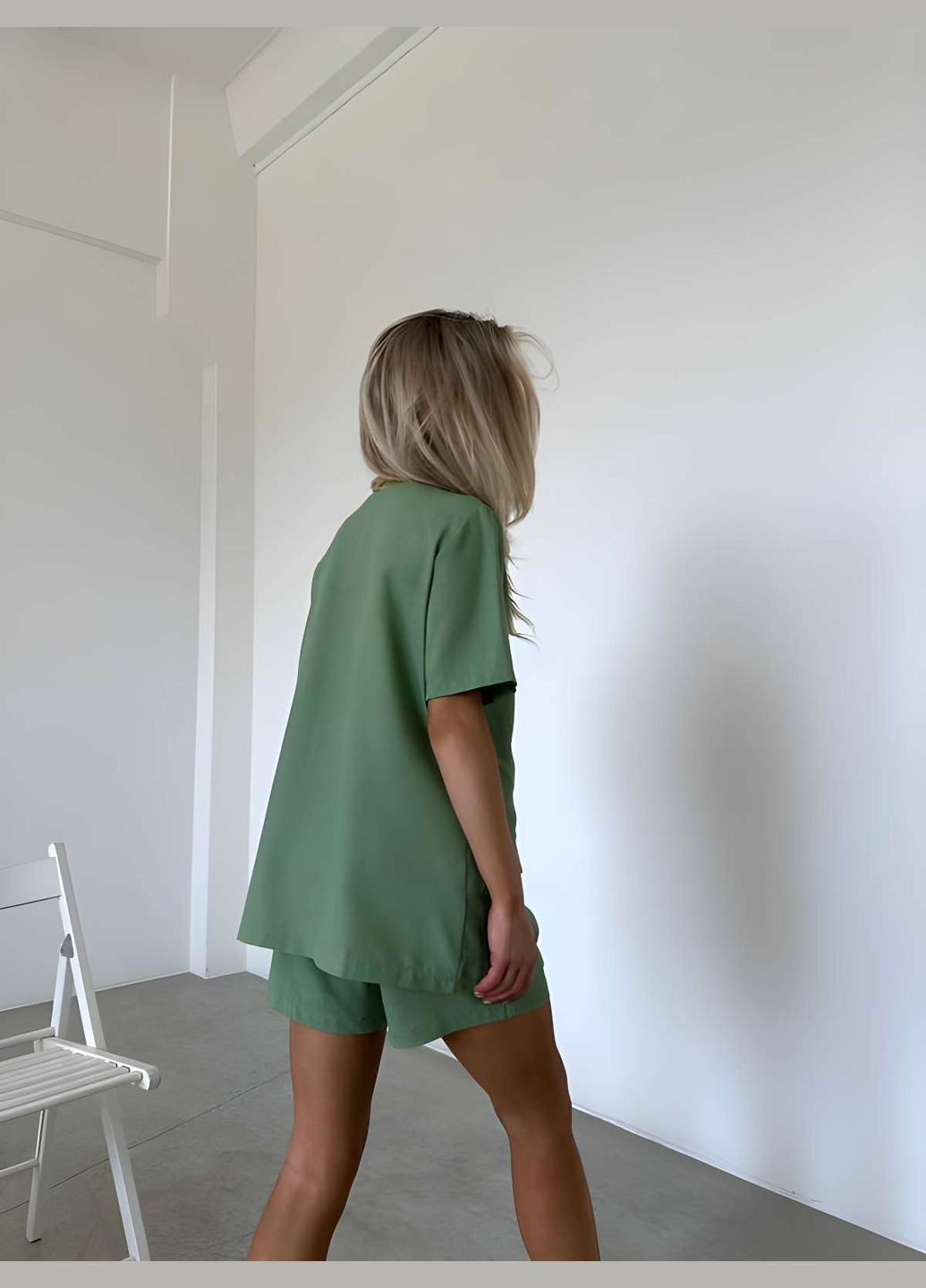 Жіночий якісний зелений оливковий літній льняний костюм подовжений жилет і шорти льон No Brand (333143162)