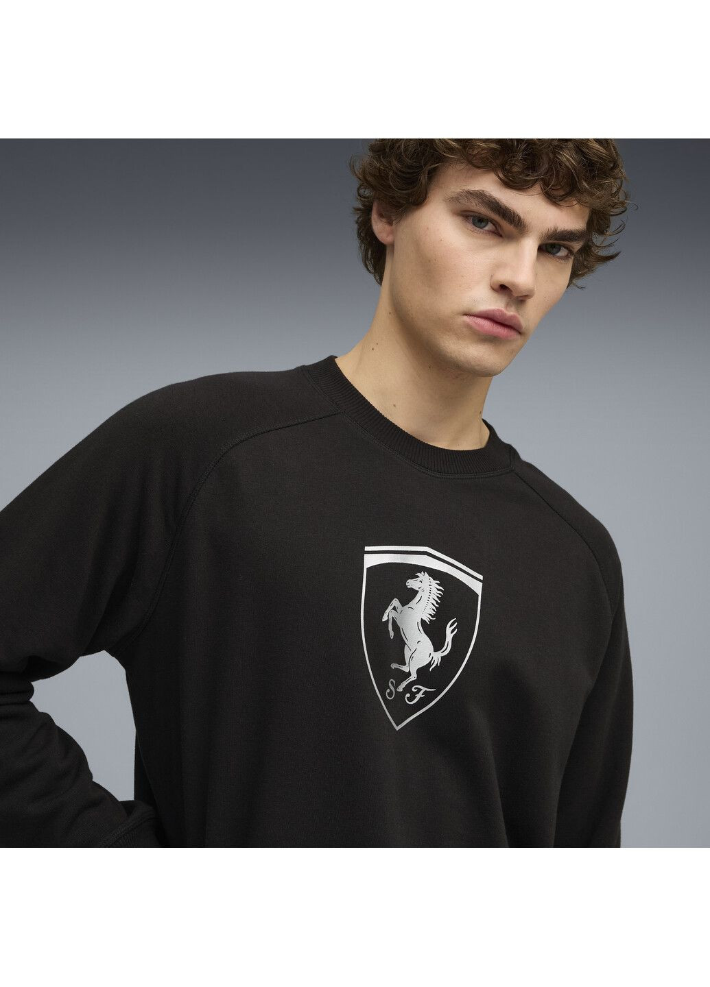 Черный свитшот scuderia ferrari sportswear shield crew men Puma однотонный (369369700)