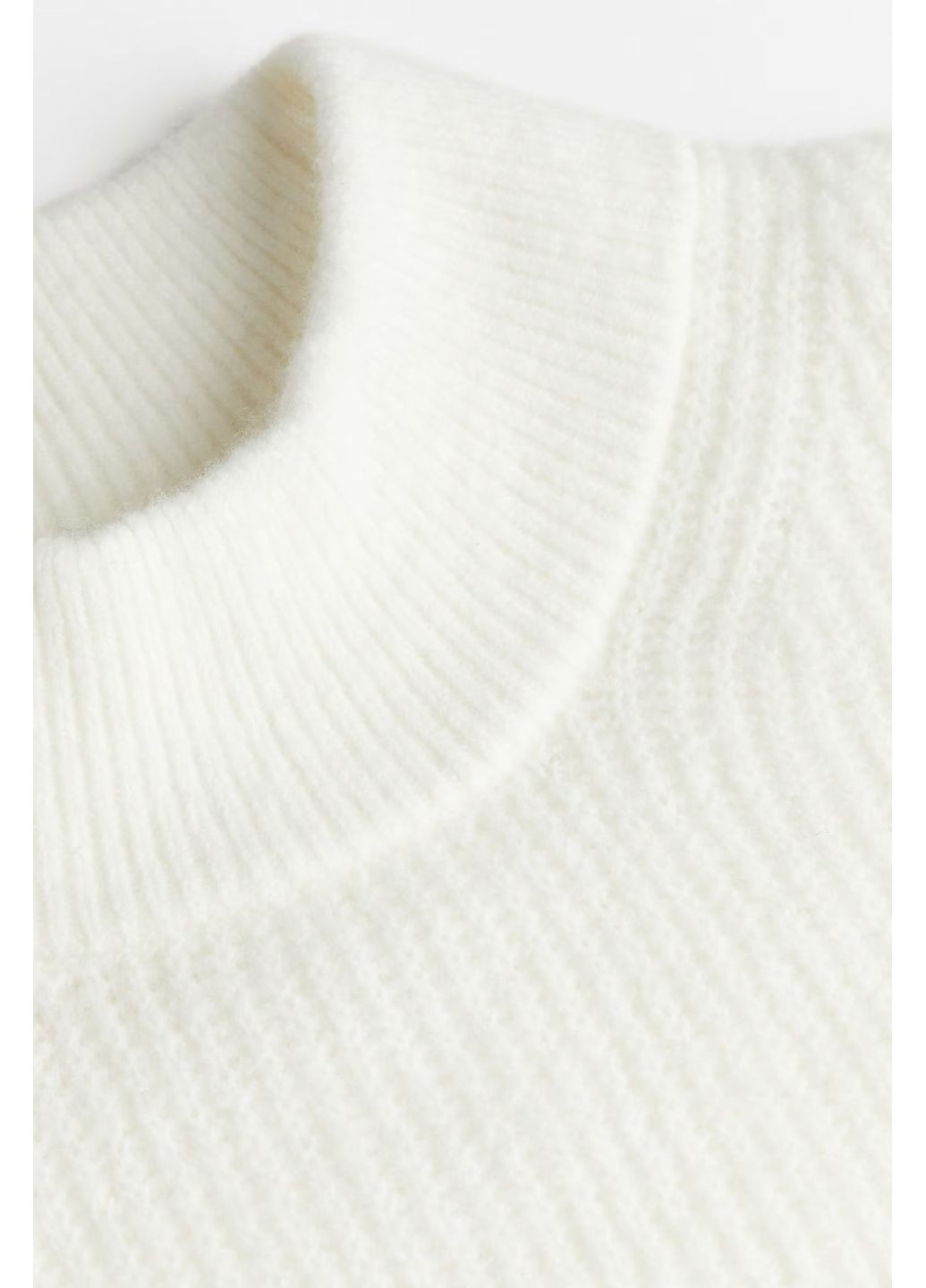 Белое кэжуал платье платье-свитер H&M однотонное