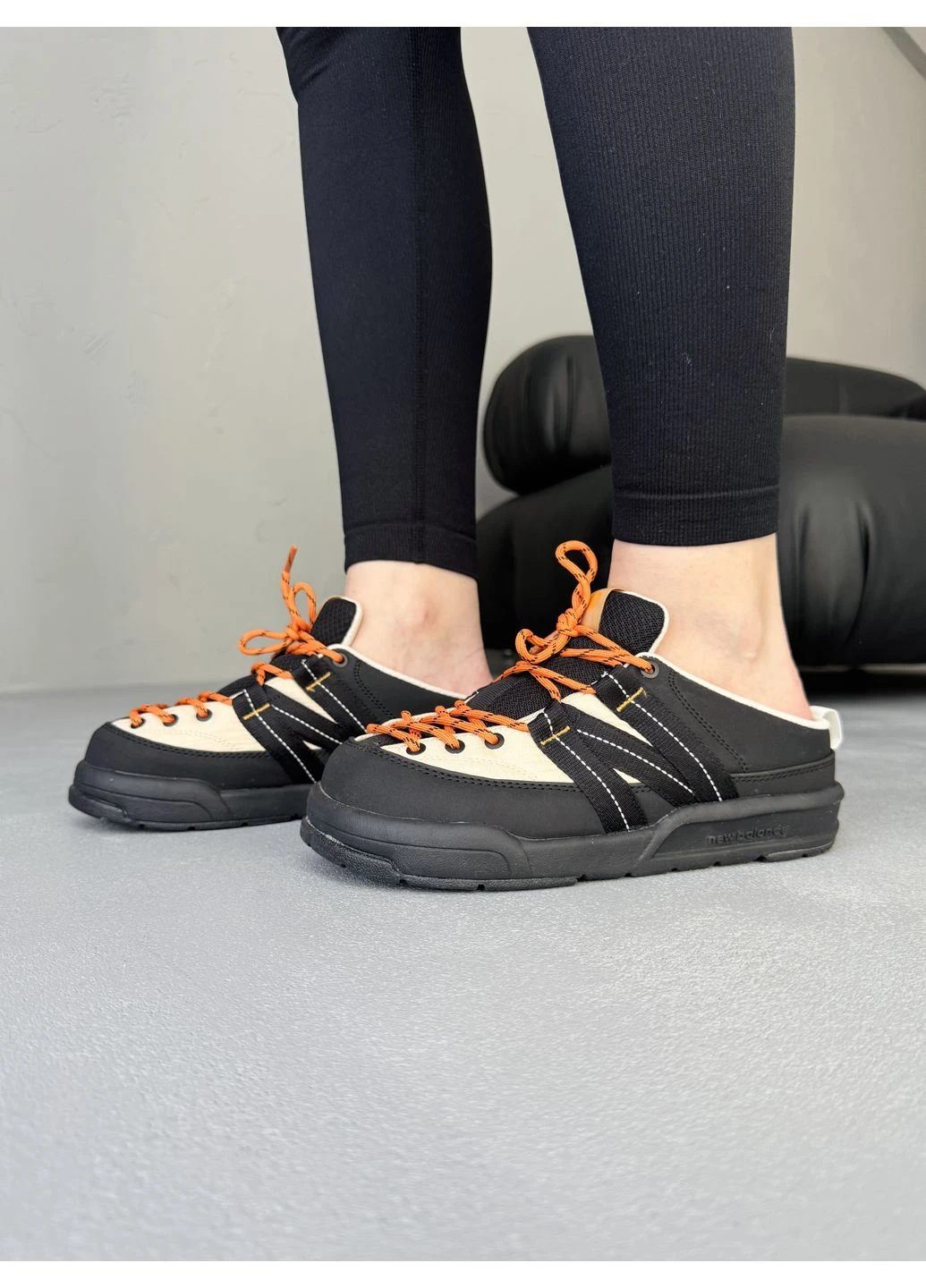 КРОСІВКИ ЖІНОЧІ NEW BALANCE CRV MULE V2 BLACK / BEIGE НЬЮ БЕЛАНС No Brand чорні демісезони (368855748)