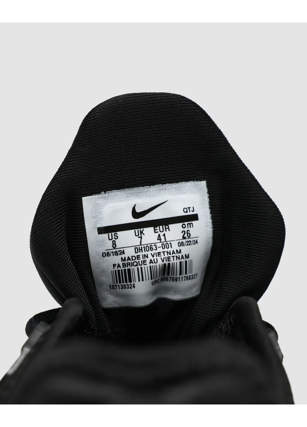 Чорні кросівки чоловічі nike air vapormax plus triple black найк вапормакс чорні демісезон No Brand