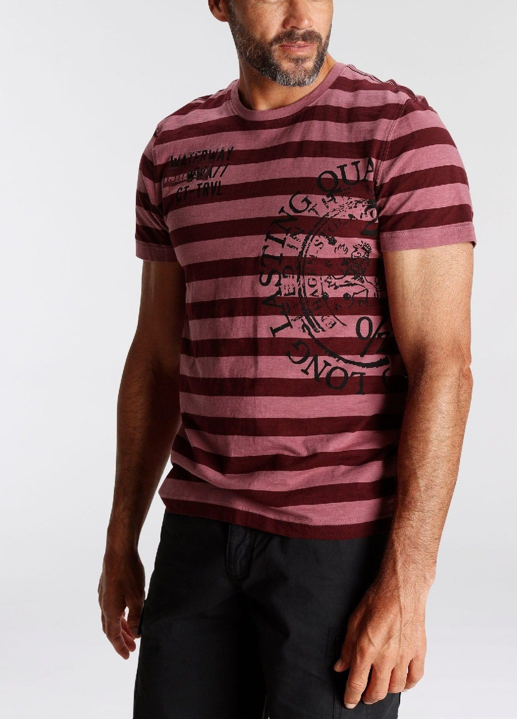 Розовая футболка Man's World