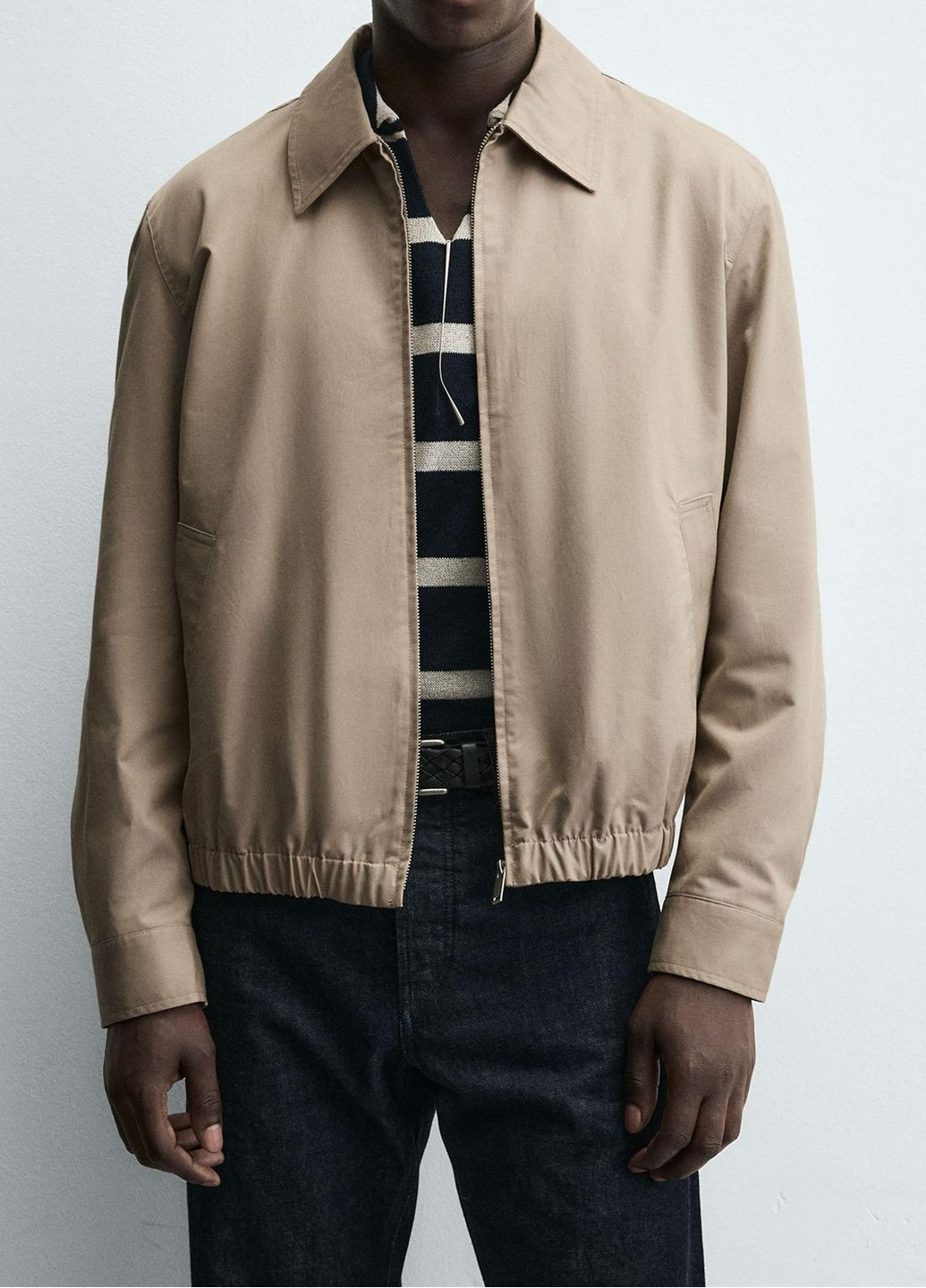 Песочная демисезонная куртка Zara