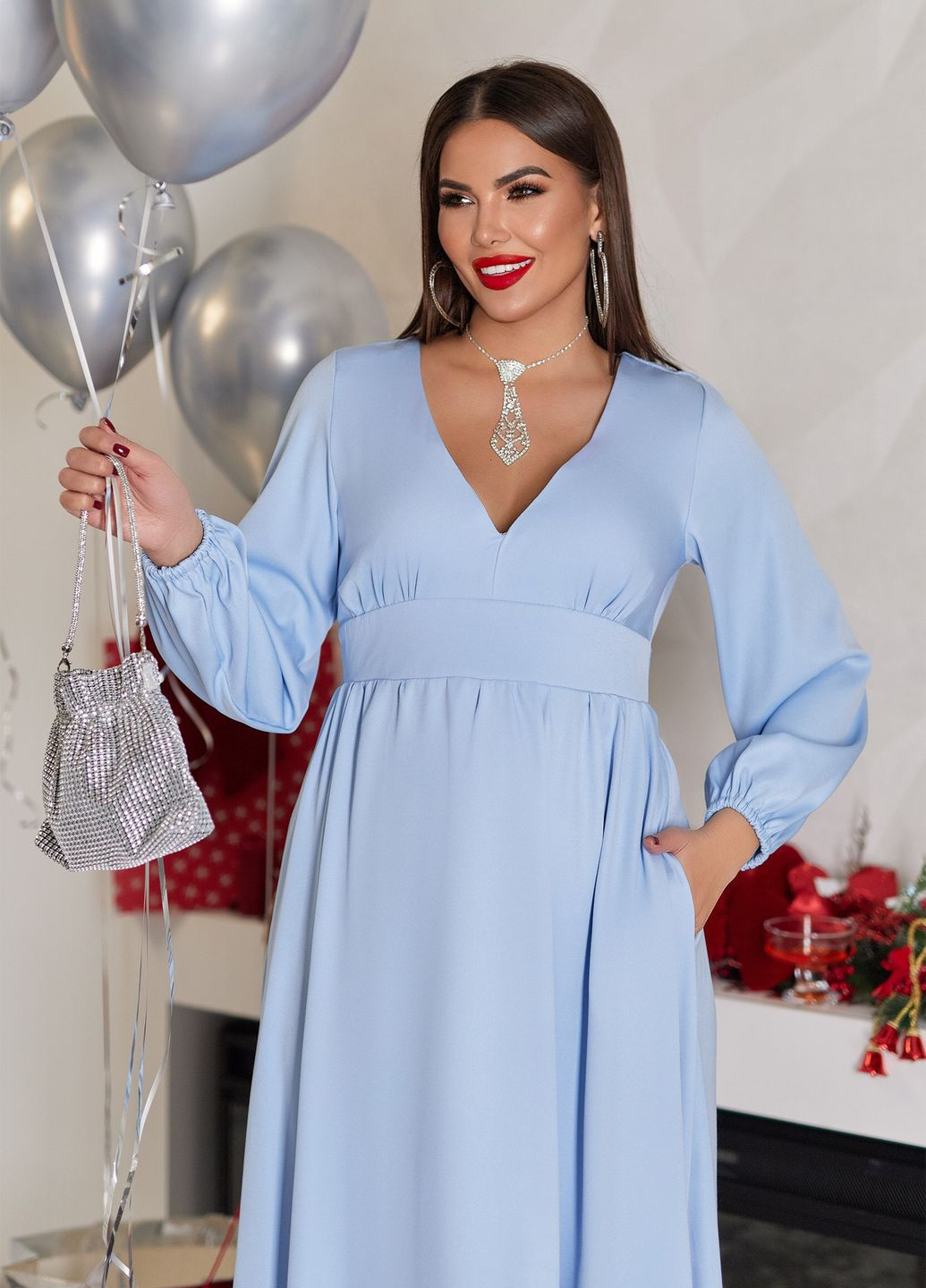 Голубое праздничный, коктейльное, вечернее вечернее платье с длинными рукавами клеш, колокол, а-силуэт No Brand однотонное