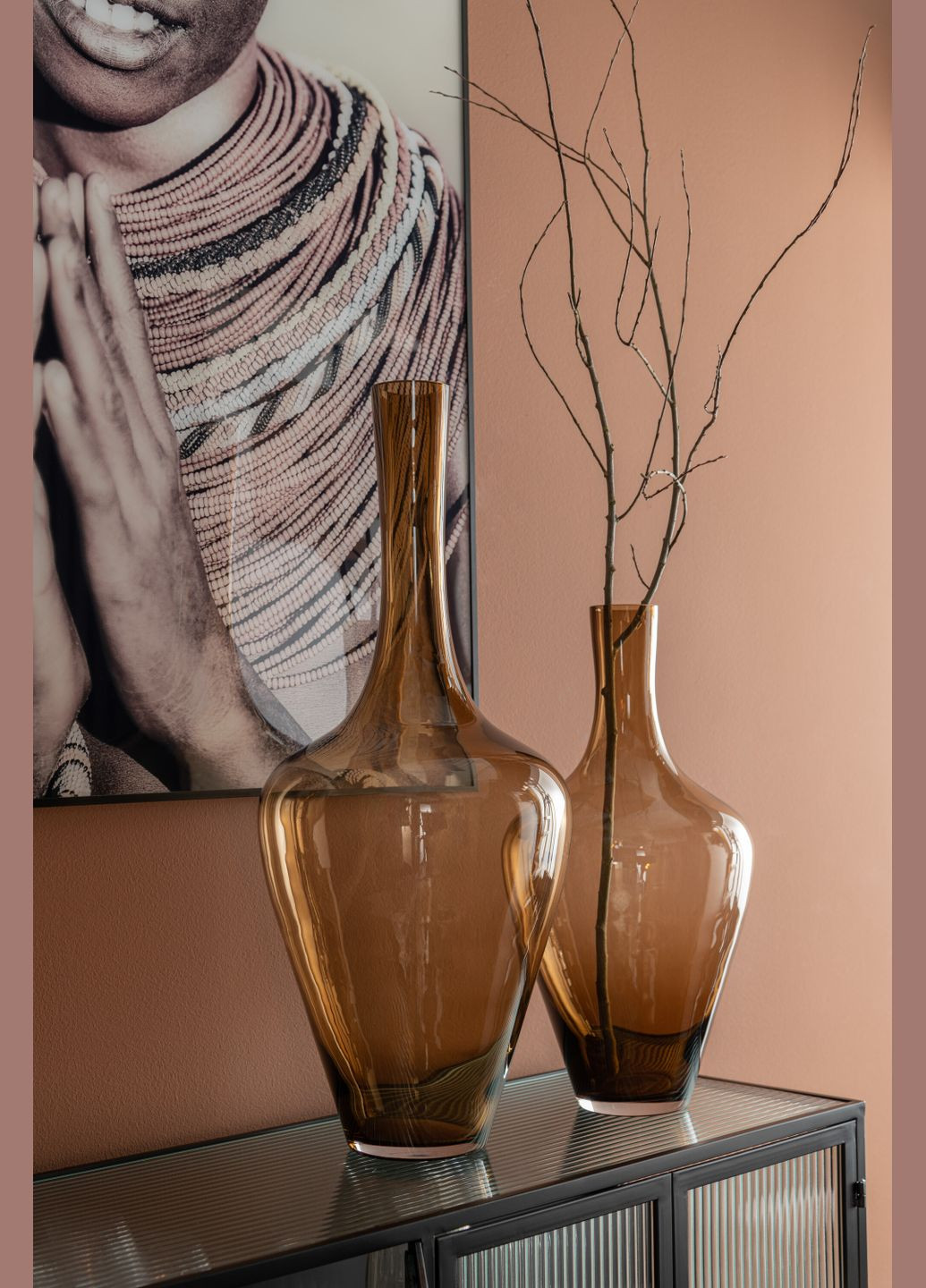 Ваза скляна коричневого кольору висота 71 см Бельгія (23352) J-Line (305394730)