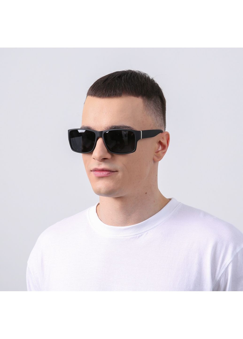 Солнцезащитные очки с поляризацией Классика мужские 755-055 LuckyLOOK 755-055M (330066271)