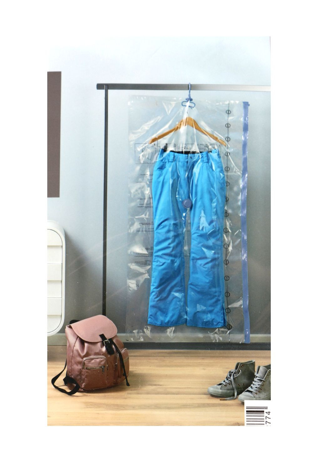 Вакуумний пакет з гачком для зберігання верхнього одягу 70х144см комбінований Livarno home (352777978)