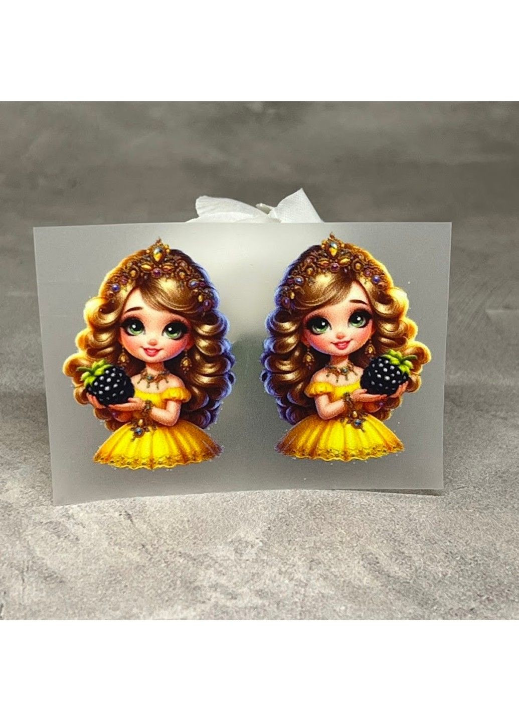 ТермоНаклейка -Дівчинка -ожина (арт 018399), розмір однієї наліпки 3,3*2,2 см, 1 пара No Brand (337171133)