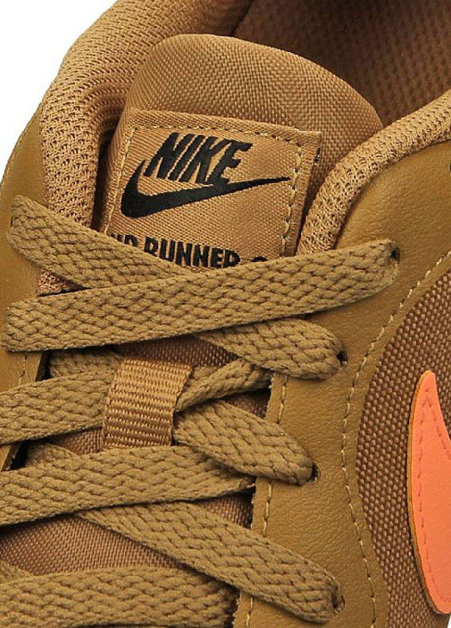 Коричневі осінні кросівки Nike RUNNER 2