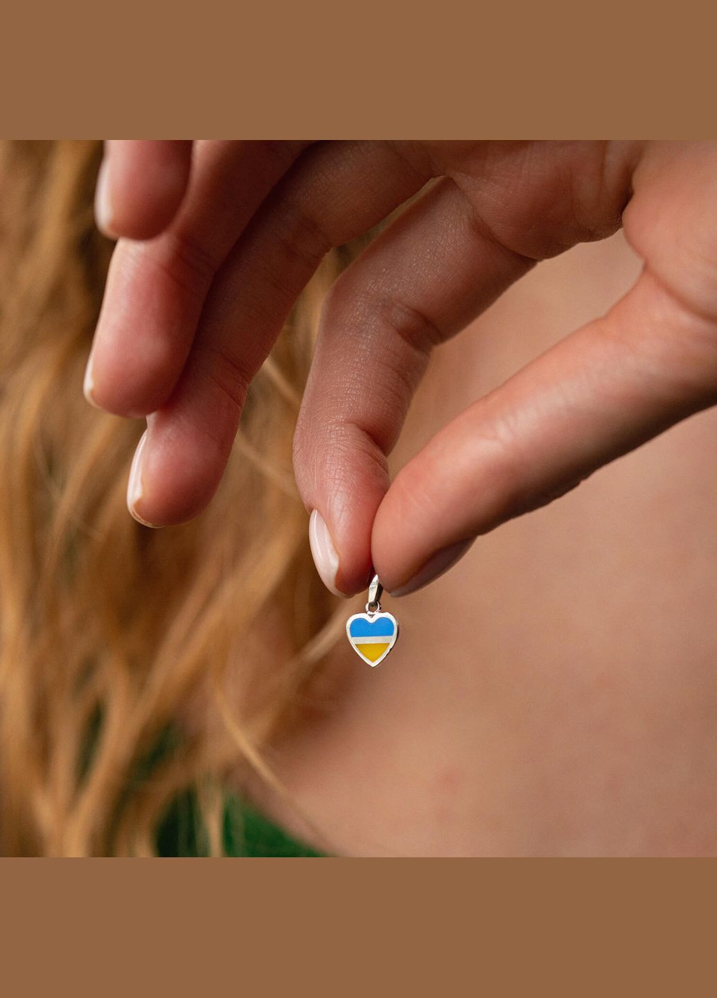 Кулон С Украиной в сердце в белом золоте (голубая и желтая эмаль) п03741 Oniks (264022784)